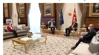 Erdogan, Michel en Von der Leyen tijdens 'sofagate'