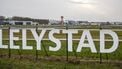 LELYSTAD - Exterieur van Lelystad Airport. Volgens de commissie-Remkes moet de stikstofuitstoot rond Lelystad opnieuw worden berekend. Nu is de uitstoot waarschijnlijk te laag ingeschat. ANP JEROEN JUMELET