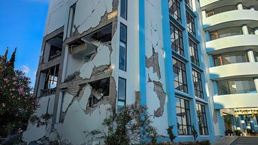 A damaged building is seen following a 7.7-magnitude earthquake in Ruteng, Manggarai, East Nusa Tenggara, on August 15, 2026. A strong 7.7-magnitude earthquake struck off Flores island in eastern Indonesia early on August 15, the US Geological Survey and Indonesian authorities said, triggering a tsunami warning and prompting hundreds to evacuate.
SELO / AFP