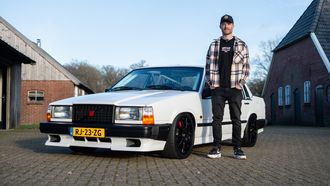 Mathijs (30) kocht zijn Volvo als sloopauto van 650 euro: 'Nu 559 pk sterk'