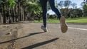 Enkele miljoenen Nederlanders trekken geregeld de sportschoenen aan om te gaan hardlopen. Dit is natuurlijk goed voor je lichaam. Maar wist je dat het ook een positief effect op je brein heeft?