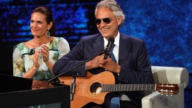 Andrea Bocelli met zijn vrouw. Foto: ANP