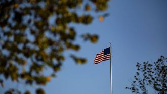 epa08718864 The sun begins to set over the White House in Washington, DC, USA, 03 October 2020. US President Donald J. Trump stays at Walter Reed National Military Medical Center for the treatment of COVID-19 in Bethesda, Maryland.  EPA/SAMUEL CORUM