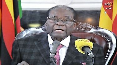 Zimbabwaanse president Mugabe weigert af te treden