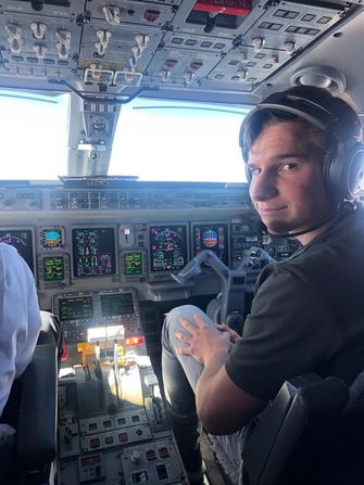 pix Oliver Daemen Rich https netherlandsnewslive com young dutchman 18 today in space with bezos who is he 202154