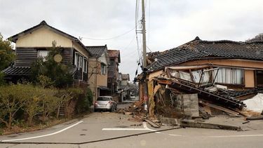 This general view shows badly damaged buildings along a street in the city of Wajima, Ishikawa prefecture on January 1, 2024, after a major 7.5 magnitude earthquake struck the Noto region in Ishikawa prefecture in the afternoon. Tsunami waves over a metre high hit central Japan on January 1 after a series of powerful earthquakes that damaged homes, closed highways and prompted authorities to urge people to run to higher ground.
Yusuke FUKUHARA / Yomiuri Shimbun / AFP