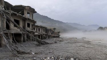epa13219022 A flood-affected area in Devighat, Nuwakot district, Nepal, 07 September 2026. Nepal is observing a national day of mourning on 07 September on the 13th day following devastating flash floods. More than 1,200 people have been killed, and over 4,000 remain missing across northern Nepal after a glacial collapse and avalanche-triggered flash floods and mudslides along the Bhotekoshi and Trishuli river valleys near the Nepal-Tibet border, causing widespread destruction to settlements and infrastructure, according to the National Disaster Risk Reduction and Management Authority (NDRRMA).  EPA/NARENDRA SHRESTHA