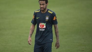 Voetballer Neymar ontkent verkrachting