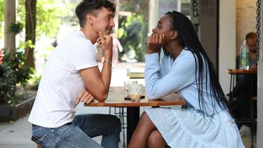 eerste date, date, afspraakje, relatie, advies, tips, eerste indruk Daten in je eigen bubbel? Niche-datingapps winnen aan populariteit