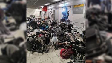 bagage Schiphol kinderwagenberg