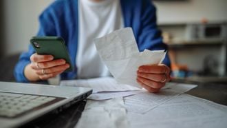 Zoveel Nederlanders met schulden weten niet waar ze terechtkunnen voor hulp