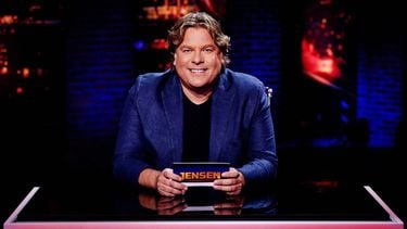 HILVERSUM - Portret van presentator Robert Jensen. De presentator is terug op de buis met zijn talkshow JENSEN. ANP  ROBIN VAN LONKHUIJSEN