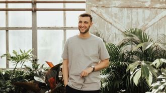 vrienden kleineren paal