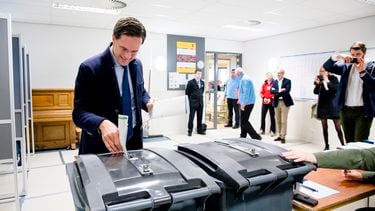 Een foto van premier Rutte die ging stemmen bij eerdere verkiezingen