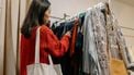 Steeds meer tweedehands kledingwinkels: ‘Vintage is fris en trendy’