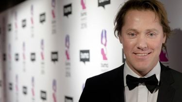 HILVERSUM - Jeroen Rietbergen poseert op de rode loper voorafgaand aan de uitreiking van de Buma Awards. ANP  SANDER KONING