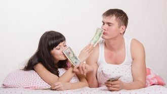 Shocking: 25% van mensen verkiest geld boven partner