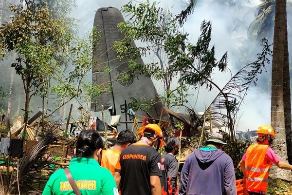 Zeker 17 doden en 40 gewonden bij vliegtuigongeluk op Filipijnen