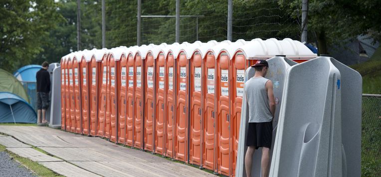 Geerte vecht wildplasboete aan: Te weinig plekken om te plassen