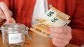 geld, contanten, cash contant geld betalen