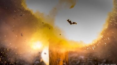 ILLUSTRATIEF - De Cobra 6 Dit type vuurwerk is verkrijgbaar in veel Europese landen, maar verboden (illegaal) in Nederland. ANP XTRA LEX VAN LIESHOUT