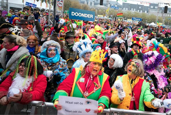 lippen Bestaan Begeleiden Carnavalsseizoen feestelijk geopend