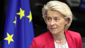 epa13241371 European Commission President, Ursula von der Leyen arrives for a College of Commissioners meeting at the European Parliament in Strasbourg, France, 15 September 2026. The current plenary session runs from 14 to 17 September.  EPA/RONALD WITTEK