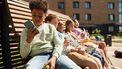 Onderzoek: smartphoneverbod op school bespaart tijd, maar maakt leerlingen niet per se gelukkiger