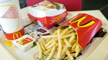 50 jaar Mc Donalds, de keten door de jaren heen, mcdonald's, mcdonalds, tekort, friet, frietjes, japan