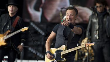 Astrazeneca Gekregen Dan Mag Je Niet Live Naar Bruce Springsteen