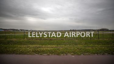 Opening Lelystad Airport uitgesteld door coronacrisis