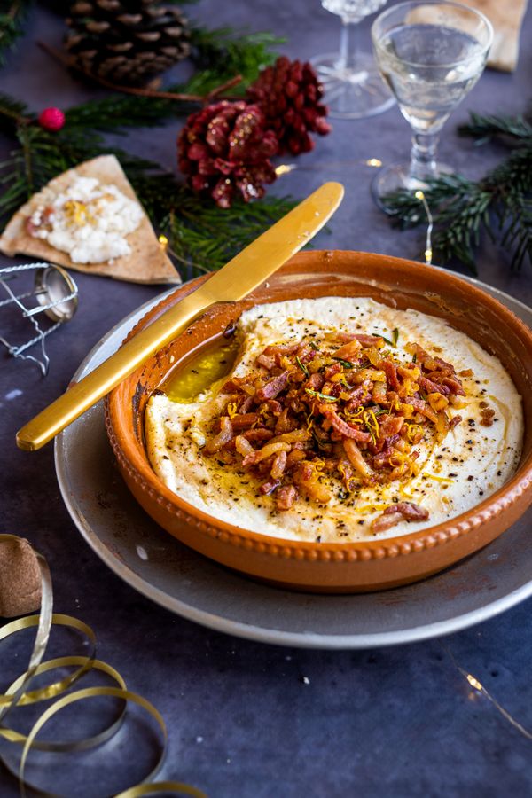Ricotta uit de oven met spekjes en honing