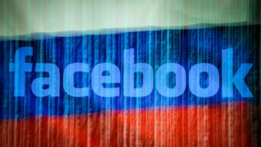Vlag van Rusland met Facebooklogo