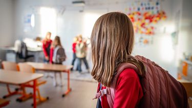 Stelling van de dag: 'Scholen moeten ook buiten schooltijd optreden tegen online pesten in groepsapps'