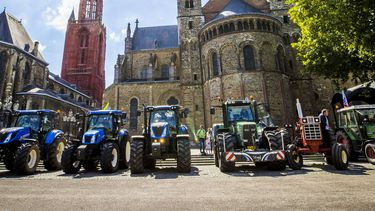 Een foto van een boerenprotest in Maastricht