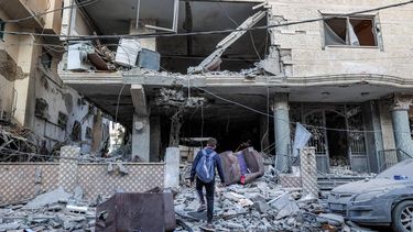 A boy walks amidst debris in a heavily-damaged building following an Israeli strike on a residential apartment in the Rimal neighbourhood of Gaza City early on October 3, 2026. Israeli forces have killed more than 1,400 people since a ceasefire was announced in October 2025, according to Gaza's health ministry, which is under Hamas authority and whose figures are considered reliable by the UN. The massive Israeli offensive in response to Hamas' 2023 attacks against Israel has left most of Gaza in ruins and killed more than 74,000 people, per Gaza health ministry tolls.
Omar AL-QATTAA / AFP