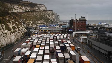 Drukte in de haven van Dover