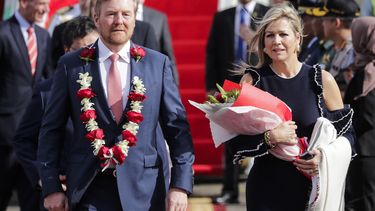 Koningspaar ontmoette ministers die getest worden op coronavirus