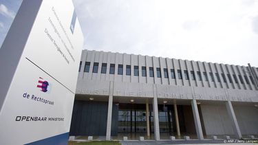 AMSTERDAM - Exterieur van de rechtbank op Schiphol. De behandeling van het hoger beroep in het Amsterdamse liquidatieproces Passage zal niet in de bunker in Amsterdam-Osdorp plaatsvinden, maar in het nieuwe justitiele complex op Schiphol. ANP JERRY LAMPEN