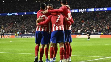2023-11-07 22:20:57 Atletico Madrid's players celebrate their third goal scored by French forward #07 Antoine Griezmann during the UEFA Champions League group E football match between Club Atletico de Madrid and Celtic at the Metropolitano stadium in Madrid on November 7, 2023. 
JAVIER SORIANO / AFP