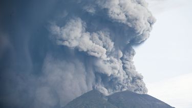 Uitbarsting vulkaan Bali: luchtverkeer in de war