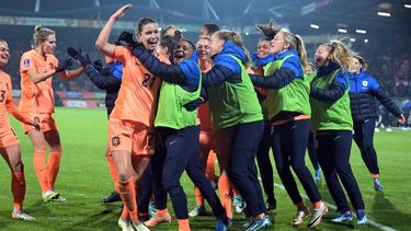 TILBURG - (l-r) Damaris Egurrola of Holland viert de 4-0 tijdens de UEFA Nations League vrouwen wedstrijd tussen Nederland en België in het Koning Willem II Stadion op 5 december 2023 in Tilburg, Nederland. ANP GERRIT VAN KEULEN