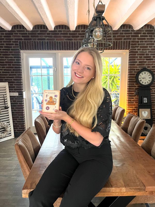 Oude Bekenden spel foto met Anna-Viënna