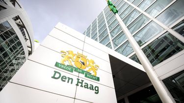 DEN HAAG - Exterieur van het Haagse stadhuis. ANP REMKO DE WAAL