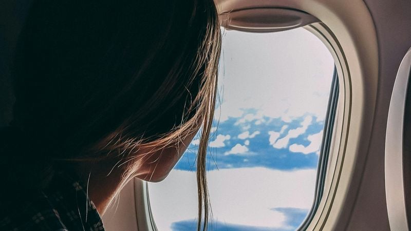 vliegen vakantie Gen Z vliegkilometers opgebiecht