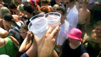 PvdA wil gratis water op festivals verplichten