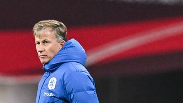 Netherlands' Dutch head coach Andries Jonker reacts during the UEFA Women's Nations League Group A football match between England and Netherlands, at Wembley Stadium, in London, on December 1, 2023. 
Glyn KIRK / AFP