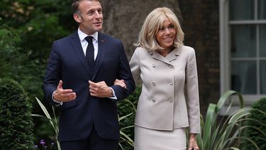 Brigitte Macron, rechtbank, vrouw, Candace Owens