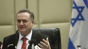 epa12663771 Israel's Minister of Defense Israel Katz talks to Greece's defense minister during their meeting in Athens, Greece, 20 January 2026.  EPA/YANNIS KOLESIDIS