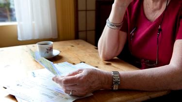 Gemeenten bezuinigen ravijnjaar 2026 inwoners